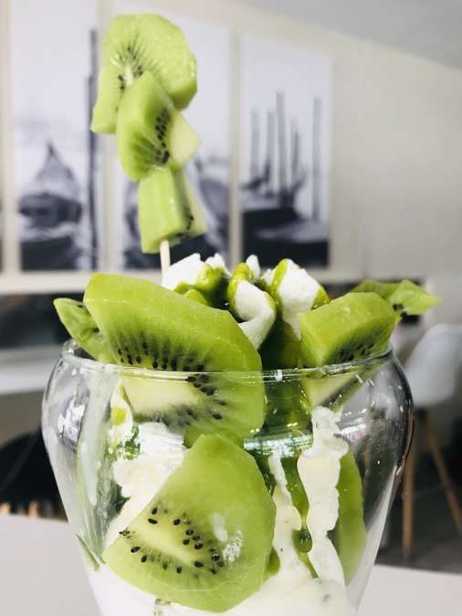 Kiwi-Becher Fruchteis vegan